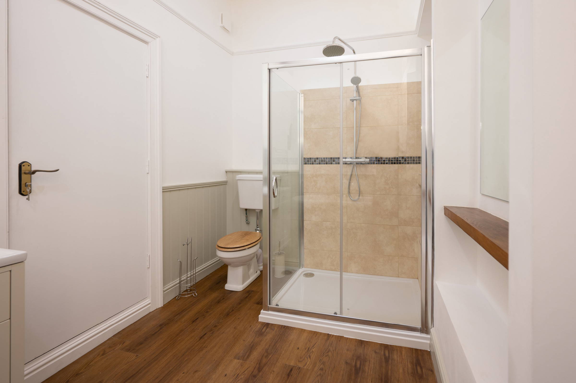 The Bank, High Street, WottonunderEdge Farrington’s Property services