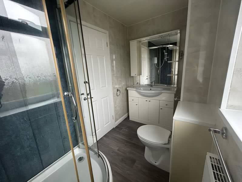 Bearlands, WottonunderEdge Farrington’s Property services